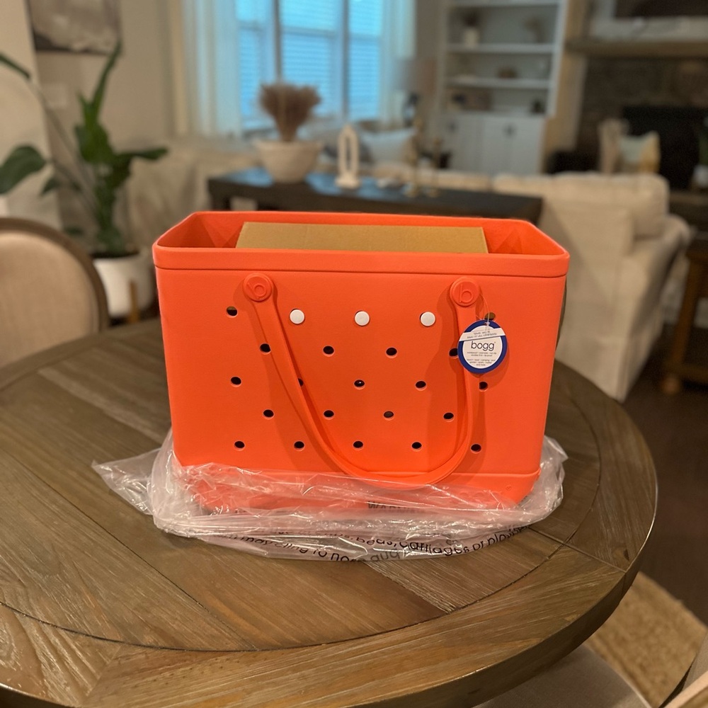 BOGG BAG Orange Shoulder Bag - Picture 4 of 6